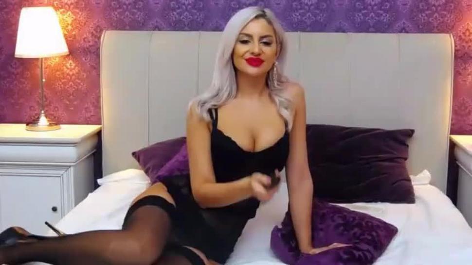 CelineBeaux Romanian gypsy wh0re spreads her black pussy on cam