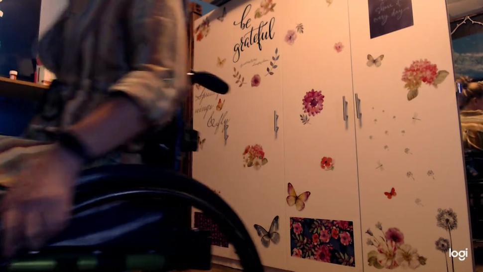 Slutty Paralyzed Girl Shows Off Body for Camera