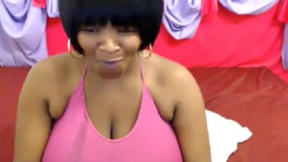 Ebony Webcam Silky Boobs