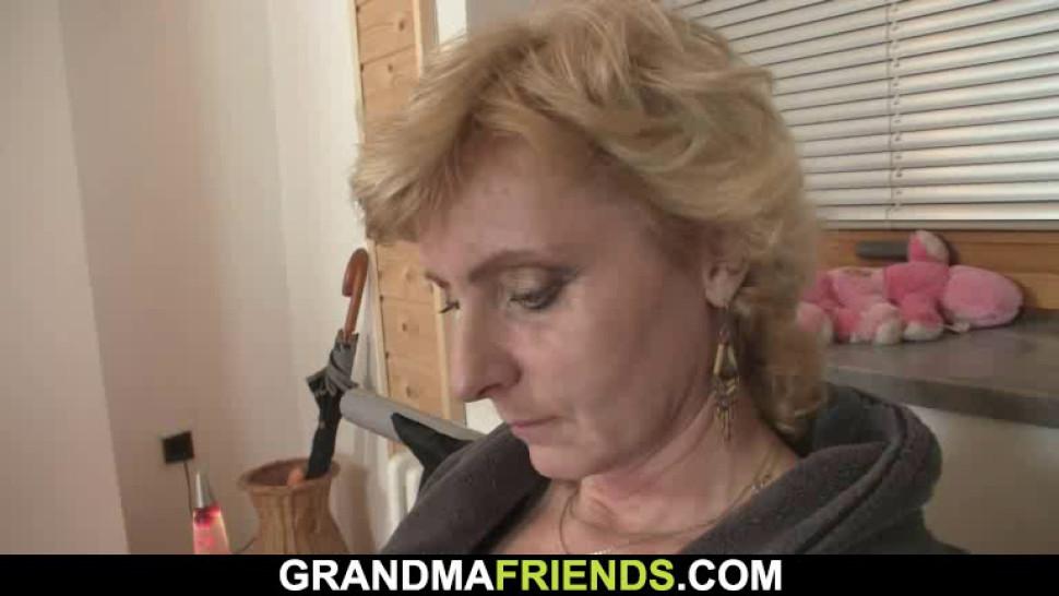 GRANDMA FRIENDS - Delivery Men Fuck Old Blonde Skinny Granny