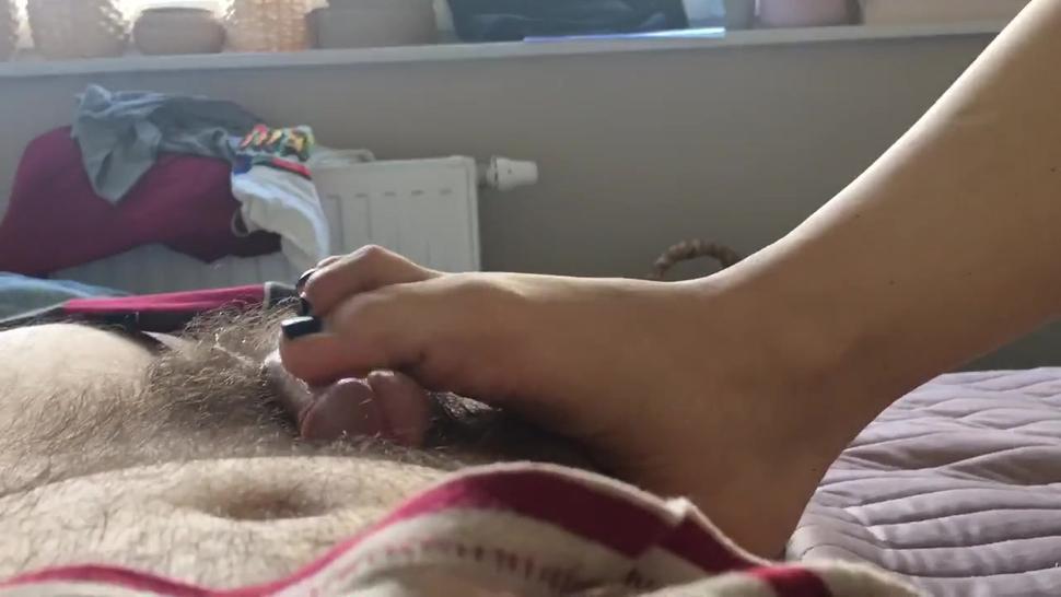 Footjob with sexy feet