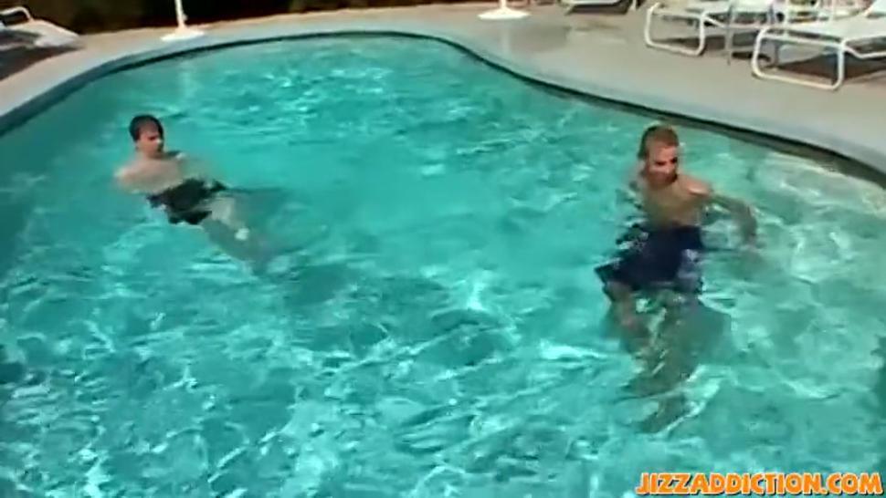 Threeway at the pool with sexy young men enjoying themselves