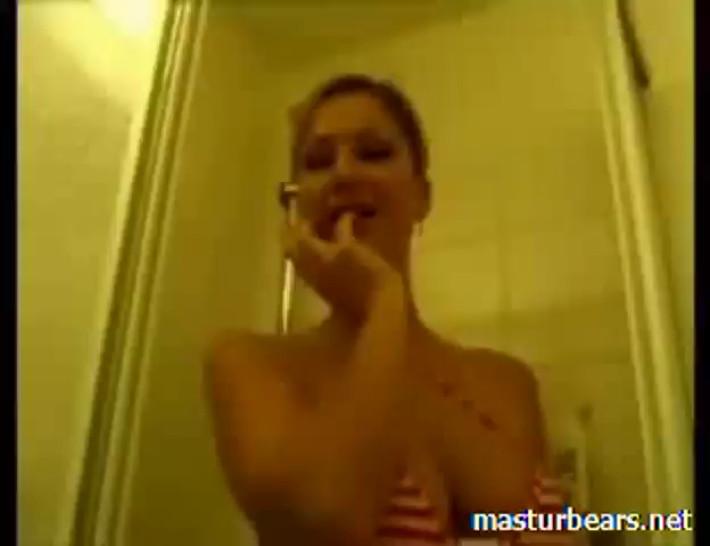 Wet Shower Masturbation and orgasm Sue 33 years - video 1