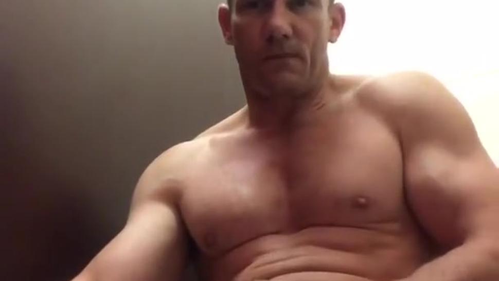 DILF: Muscle Daddy Rubbing One In Bathroom Stalls