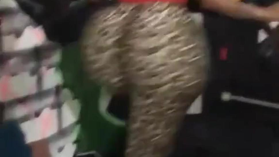 super thixk african ass
