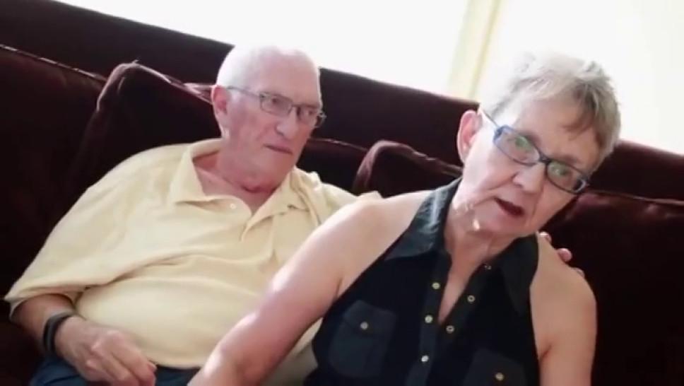 Granny sucks grandpa while sucking & fucking her boytoy