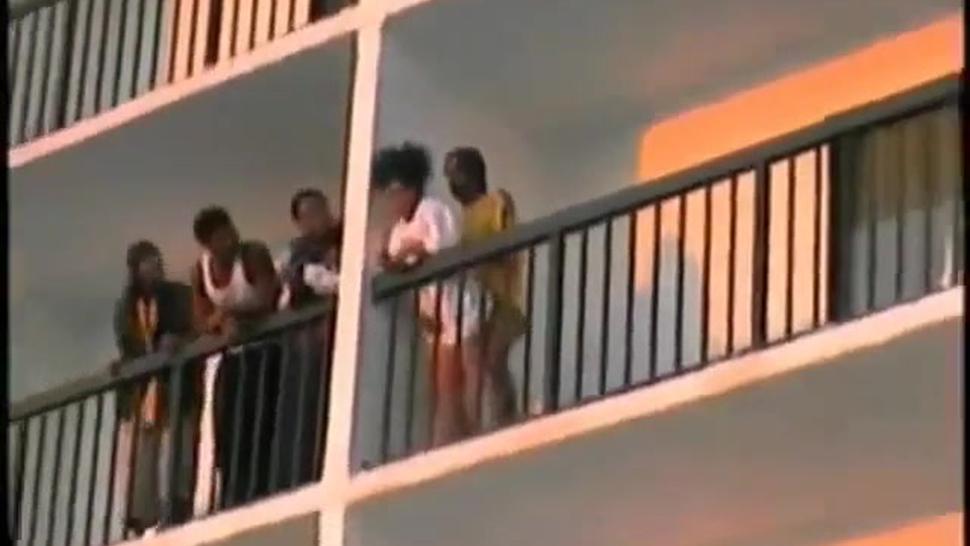 Black couple fucking on their balcony, their horny neighbors scream and film !