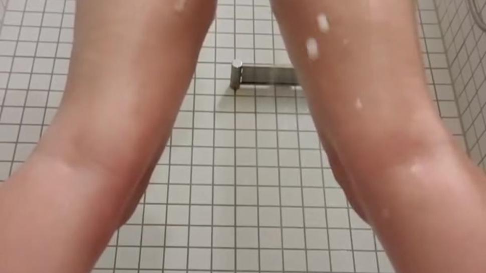 PAWG POV Shower Twerk