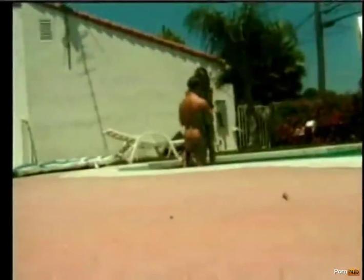 ^^^New.      Real Hot Dad Daughter Screw --- Mexico Swimming Pool