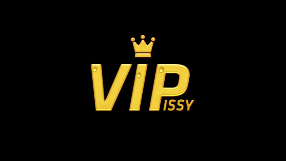 VIPissy - Soak my face in your piss - video 1