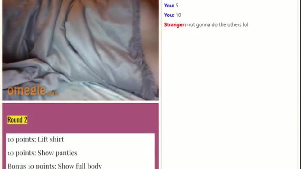 Omegle game - woman shows big tits for game