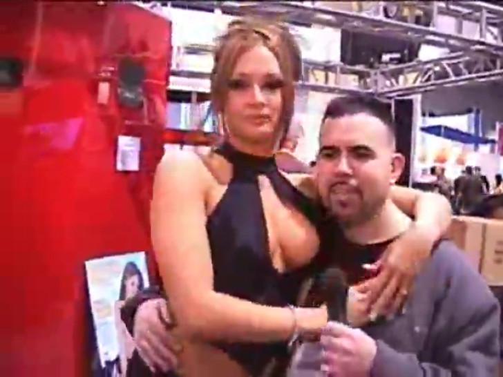 Interviewing the super sexy Miss Tory Lane