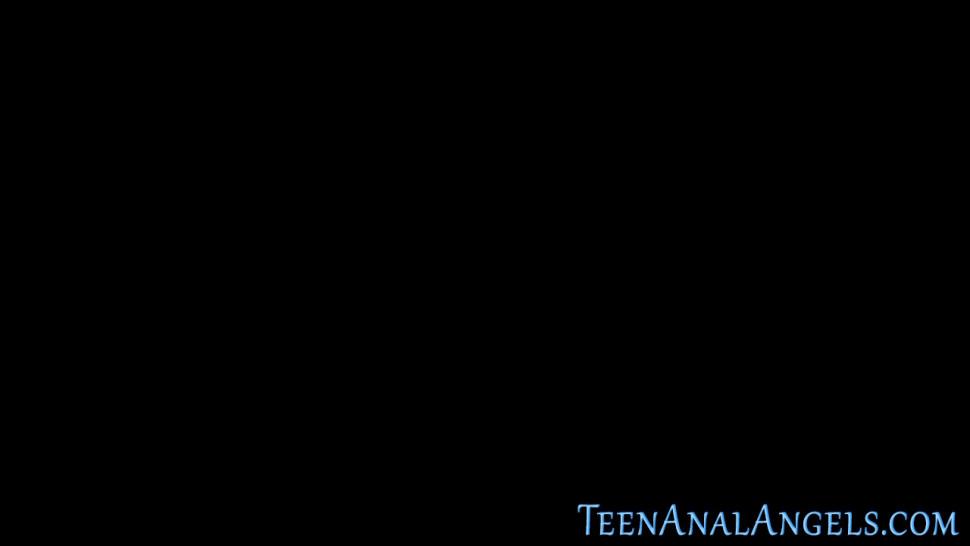 ANAL TEEN ANGELS - Teen analized by big dong