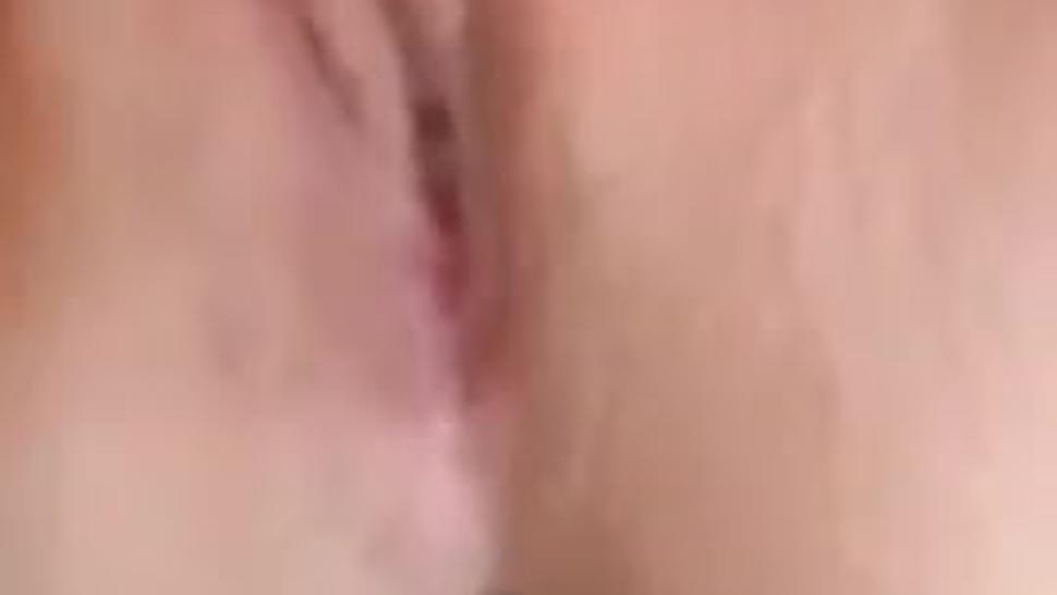 Long pink pussy lips masturbation