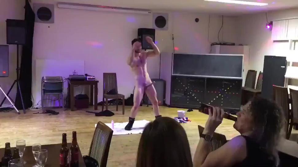 Hung male stripper giving a helicockter