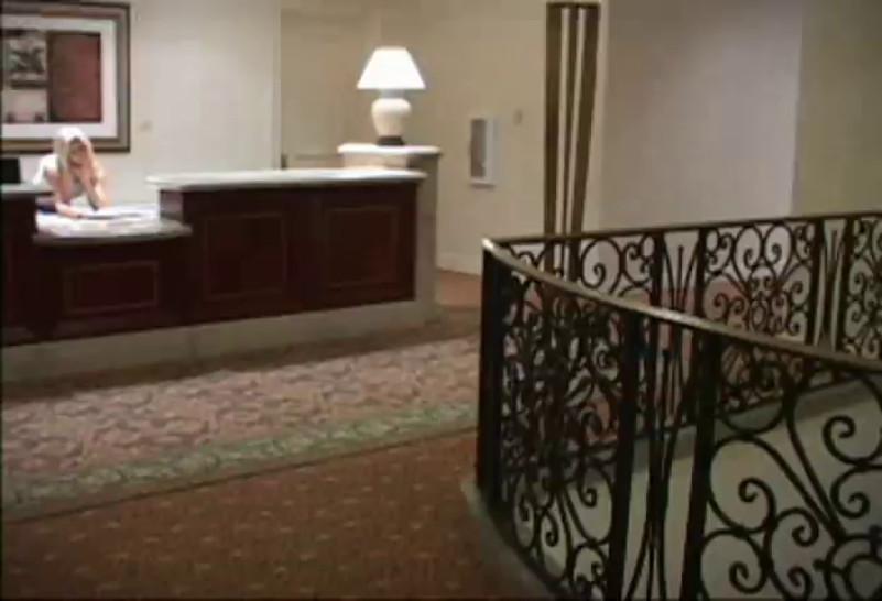 Receptionist jerks her clients in the hotel room