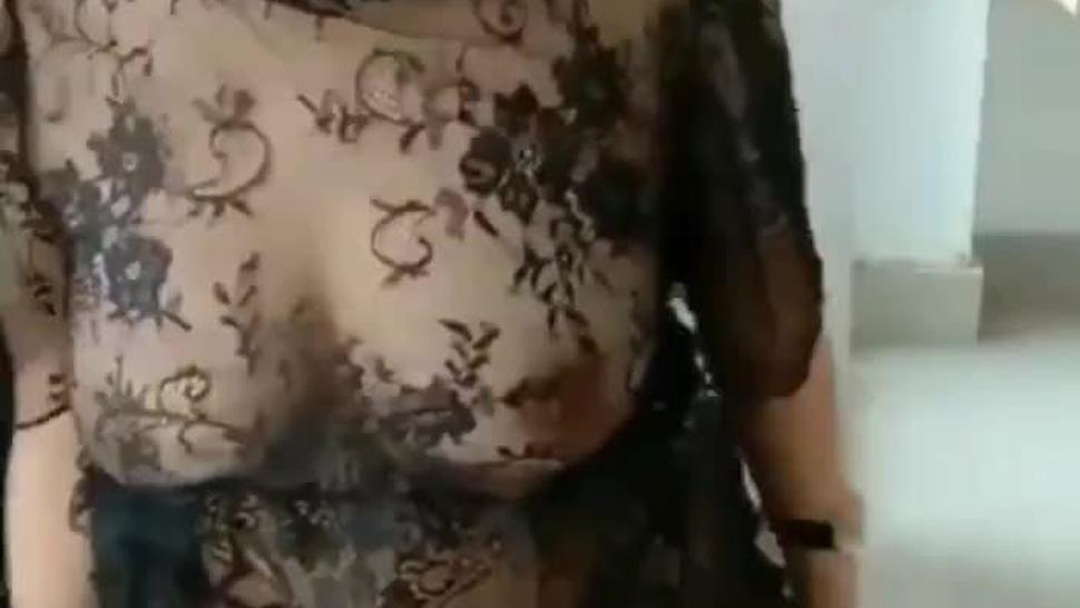 Istri Sange colmek nungguin suami pulang