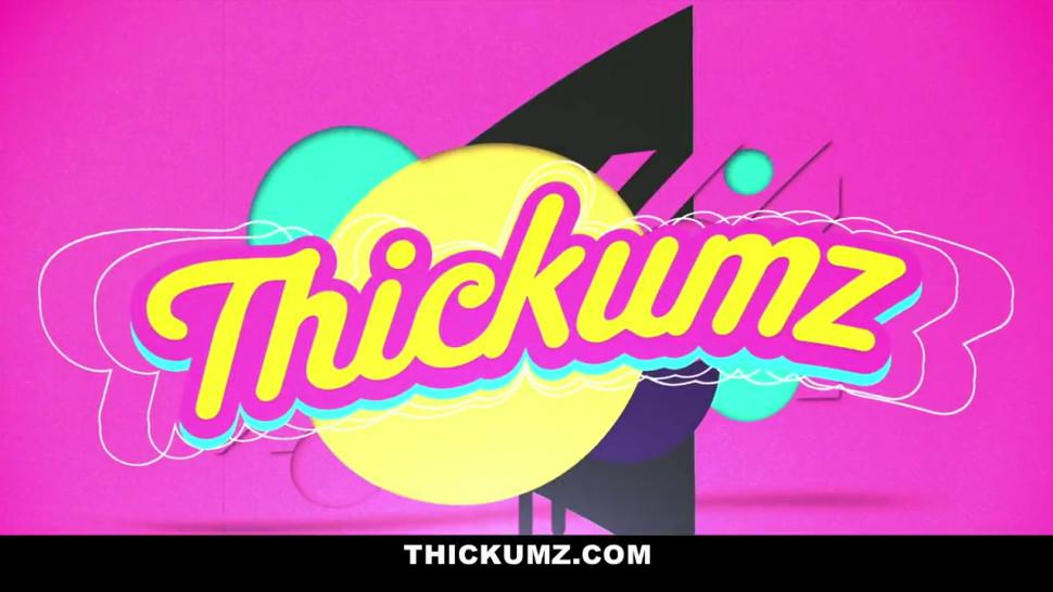 Thickumz - Perfect Big Booty Teen Shows Off Her Assets