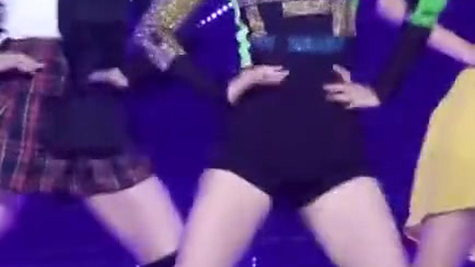 Here's Even More Thigh Jiggling JOI Courtesy Of ITZY's RyuJin