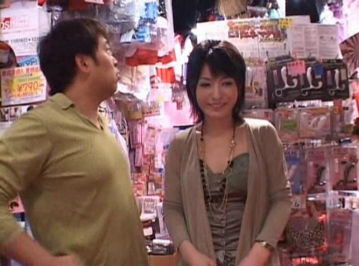 Japanese stunner gets hairy twat vibed in a sex shop