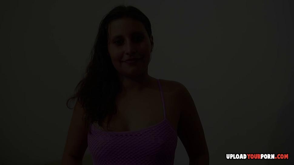 UPLOADYOURPORN - Amateur records herself while pleasuring her cunt