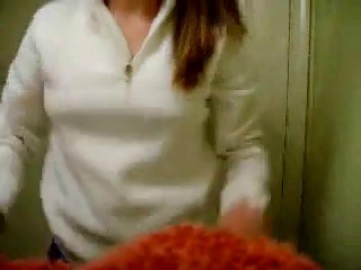 horny teen fingering her wet pussy on webcam live