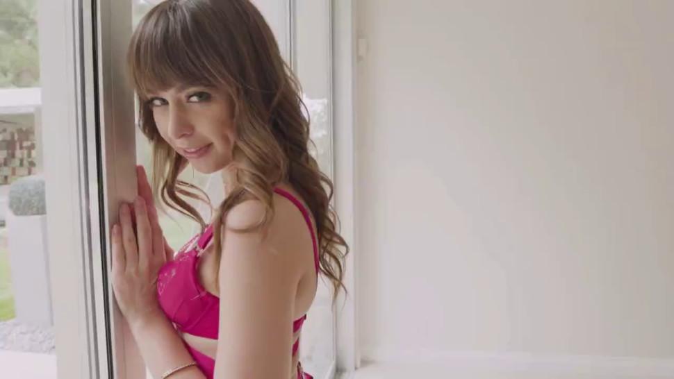 Pumped Pussy And Hot Ass Fucking - Riley Reid