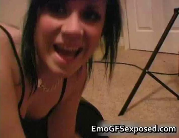 Teen emo girlfriend playing with her part1 - video 2