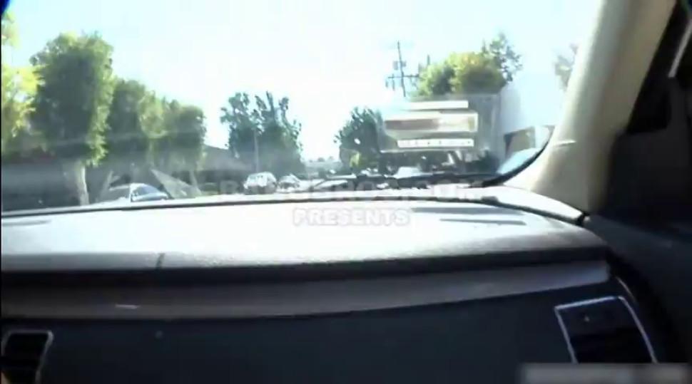 Pornstar Shani Reid sucking cock in car