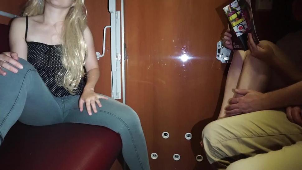 Blonde girl piss pants on public in train - pee desperation in leggings - extreme public pissing!