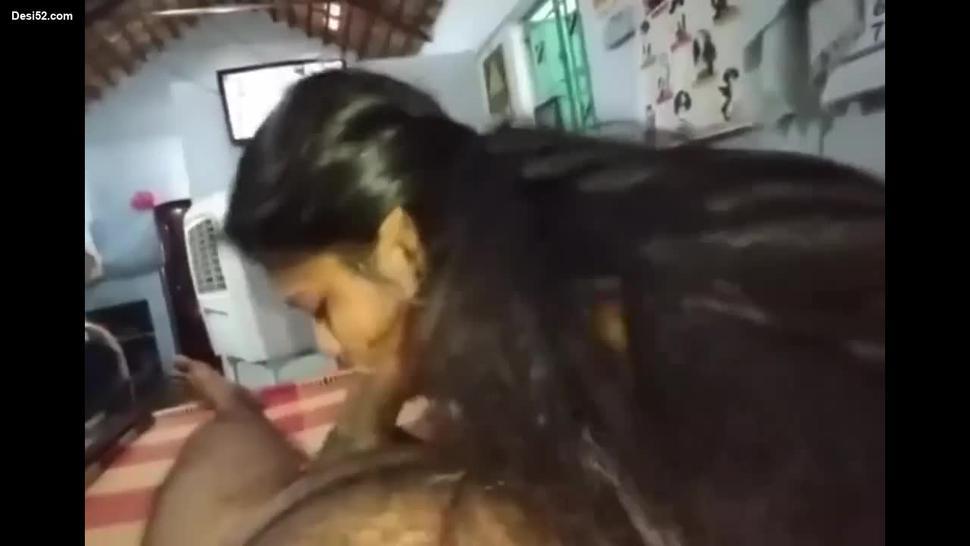 desi south indian girl Blowjob to lover in home