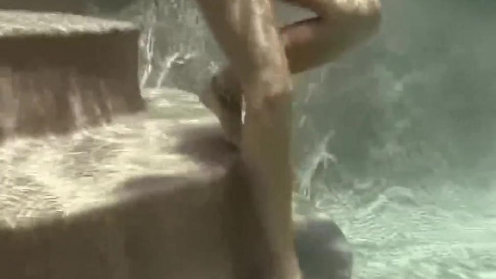 Madison Scott - underwater sex