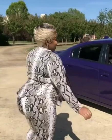 Ebony Girl Leans on the Car & Shakes her Big Fat Ass in Front of her BF