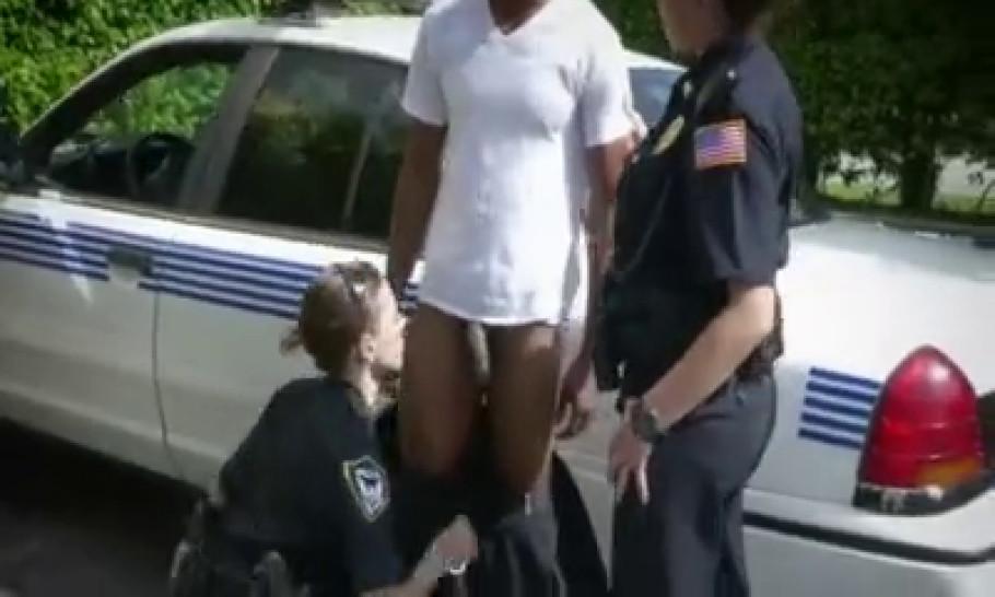 White Police Whores Like For Screw In All Parts And Blowjob For Black Dick