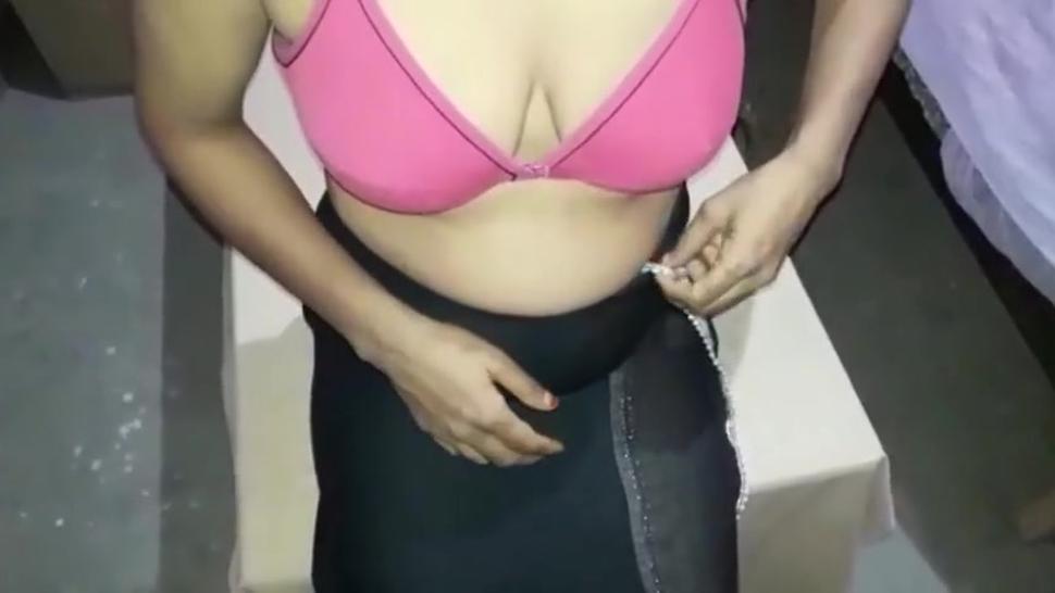 Pakistani wife pakistani homemade pakistani muslim hot teen girl fucks her pussy with toy press boob