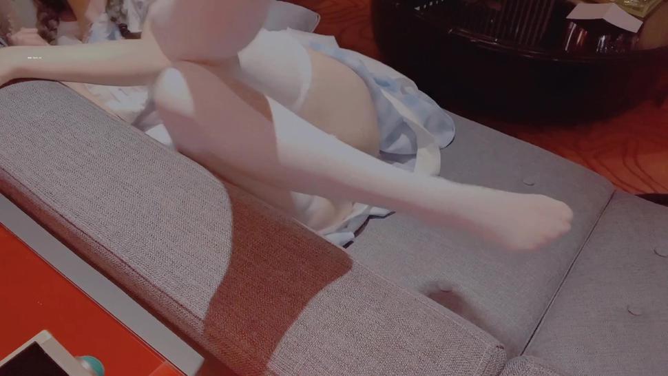 Little asian sofa tease&masturbation