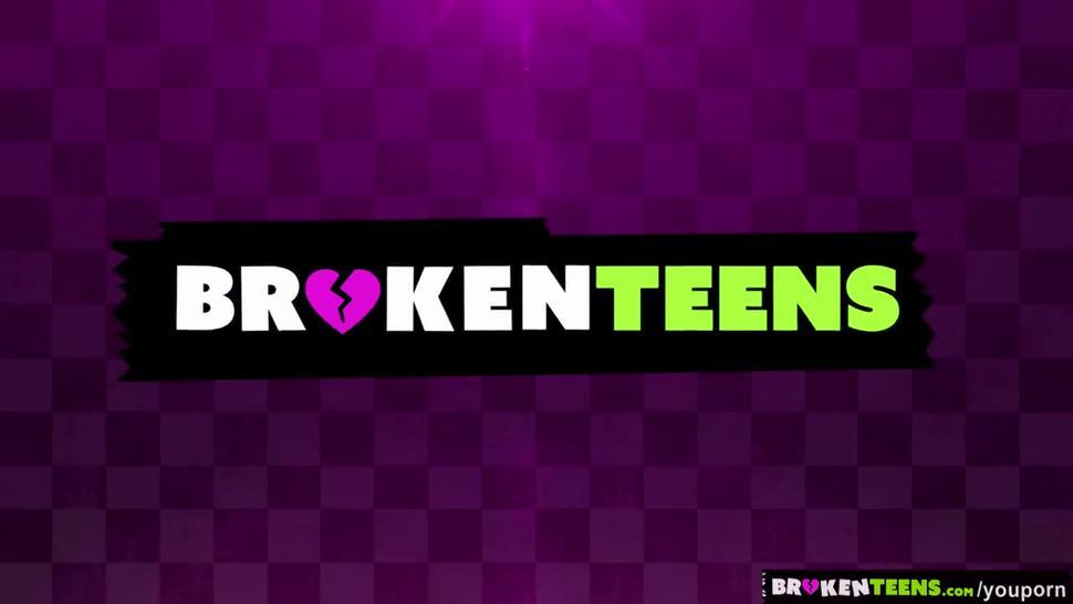 BrokenTeens - Jaelyn Fox s Surprise Porn Audition