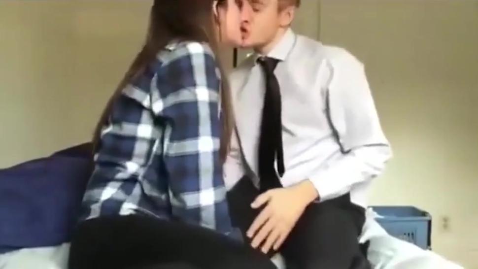 french teen couple fucking on their summer break,french teen etudiante francaise