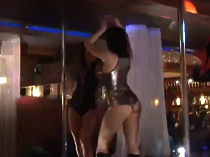 Lesbian Strippers Squirt Onstage