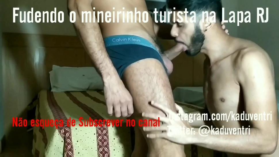 Fudendo um mineirinho em um hotel na Lapa RJ // Fucking a friend in a hotel