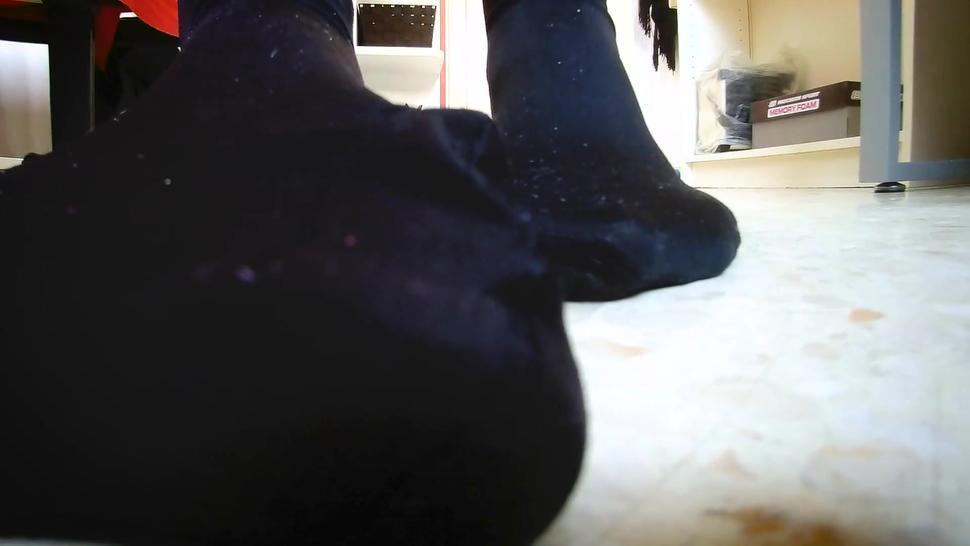 [Trailer] Unware giantess looking for her tiny bf POV [You can buy my full videos!]