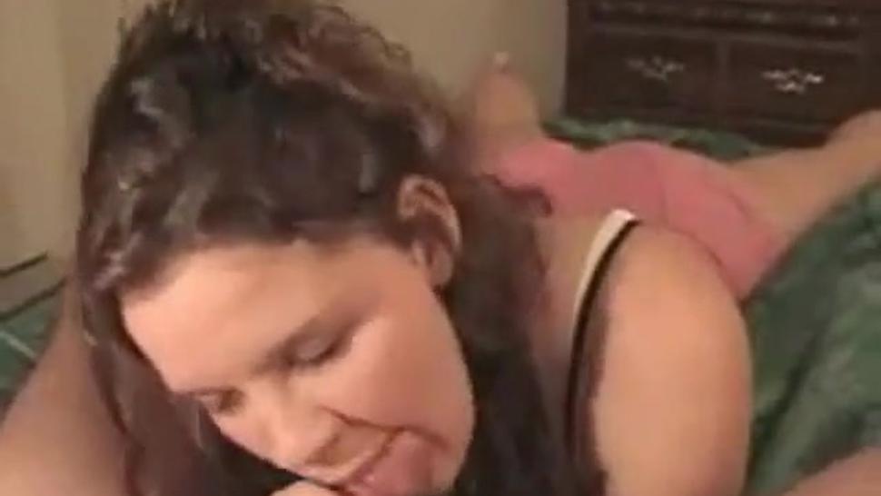 hot girl sucking cock and swallowing all the cum