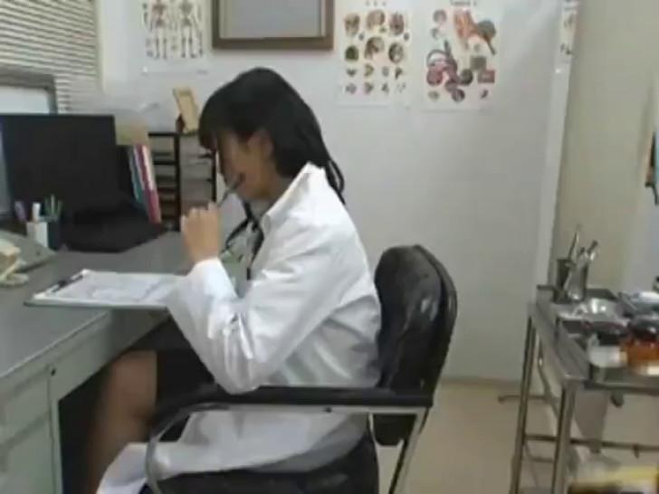 Japanese doctor is horny for cock part2 - video 1