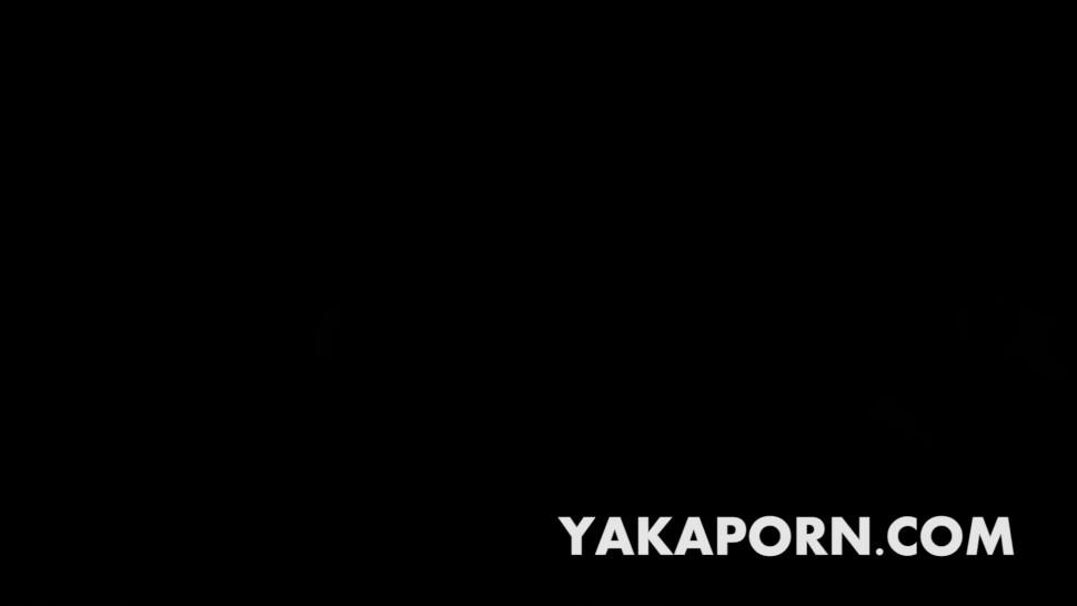 YAKAPORN - Francaise blonde chatte rasee sextoy - video 1