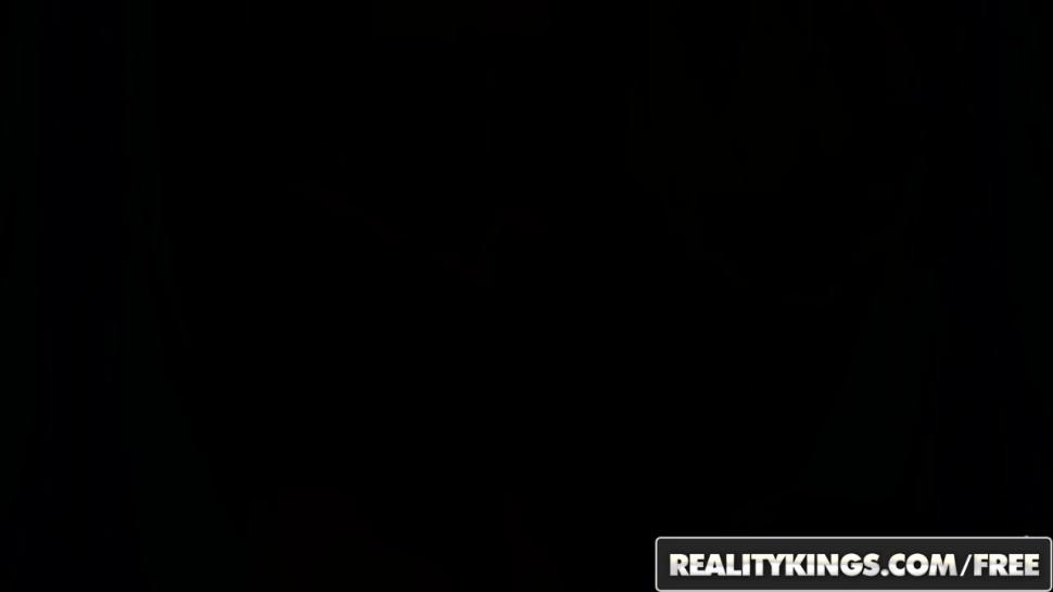 RealityKings - Happy Tugs - Asian masseuse wanks and jerks client - Master Massager