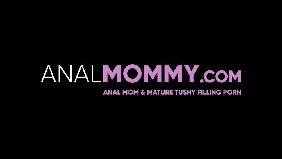 ANAL MOMMY - Blonde MILF Christie Stevens hard missionary anal drilling