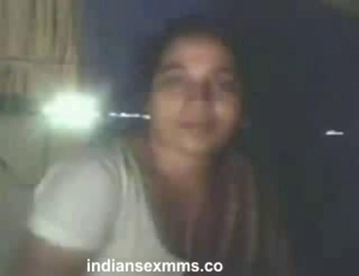 Desi Girl Gets Boobs Pressed By Lover & Showing Panty Mms