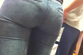 Perfect Teen Bubble Butt in Skin Tight Jeans