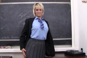 Jessica Lloyd is a naughty teacher