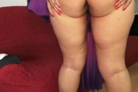 Chubby with Upskirt Shows her Ass and Pussy from behind